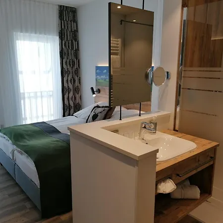 Grohnder Faehrhaus 3* Emmerthal