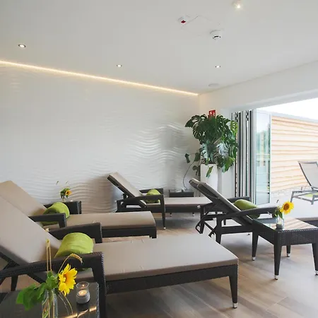 Grohnder Faehrhaus מלון 3*