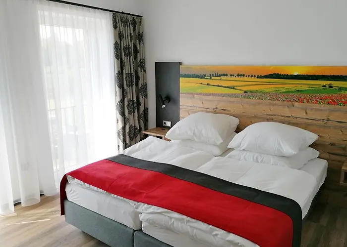 מלון Grohnder Faehrhaus 3*